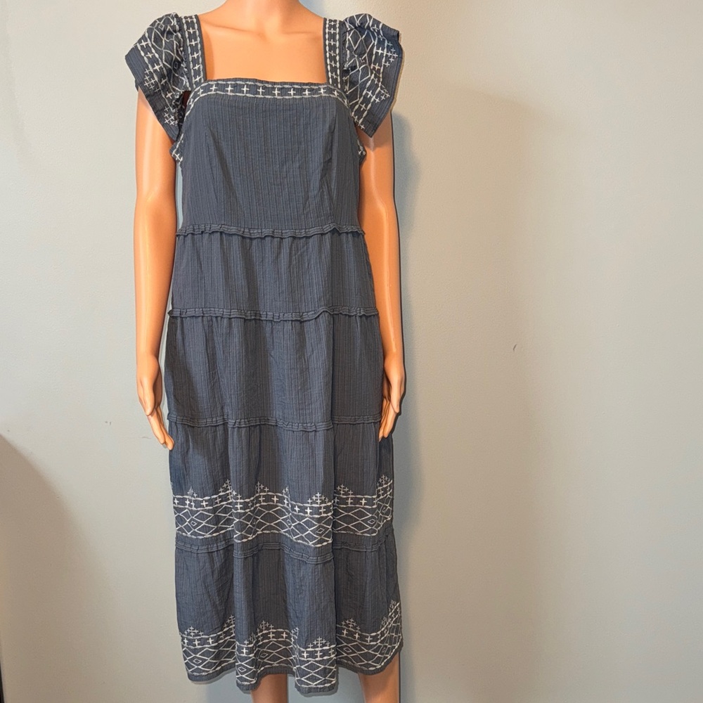 NWOT Knox Rose Blue Midi Dress with White Embroidery-size M